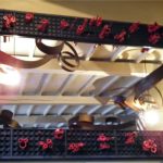 Miroir magistral (1,50mx3m) avec tubes de bambou laqués rouge
